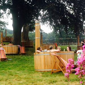 Luxury spa | Green Man Festival 2017 | Bathing under the Sky